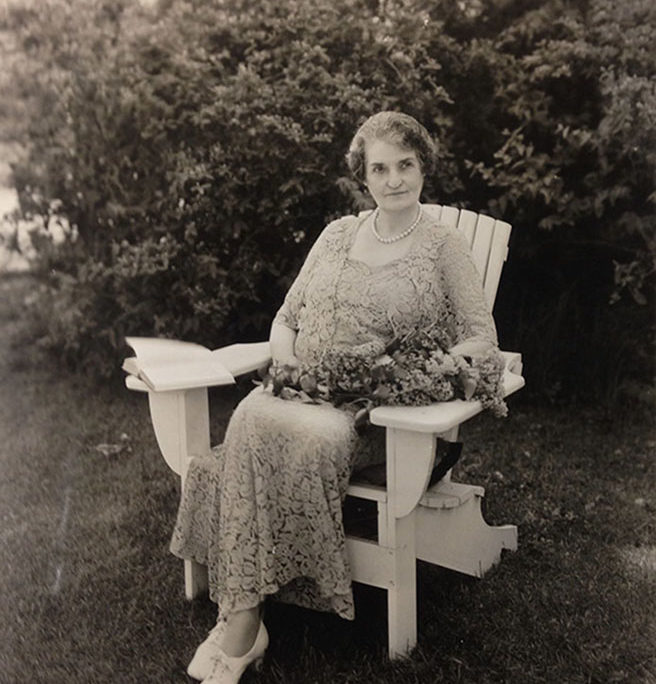 Olson around 1940.