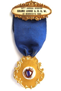 Medal from 1909 Minnesota Grand Lodge meeting.